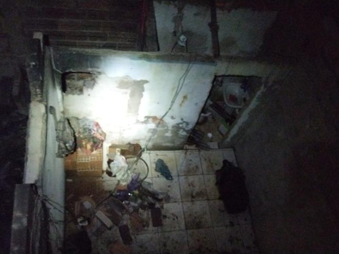 Telhado da casa precisou ser demolido
