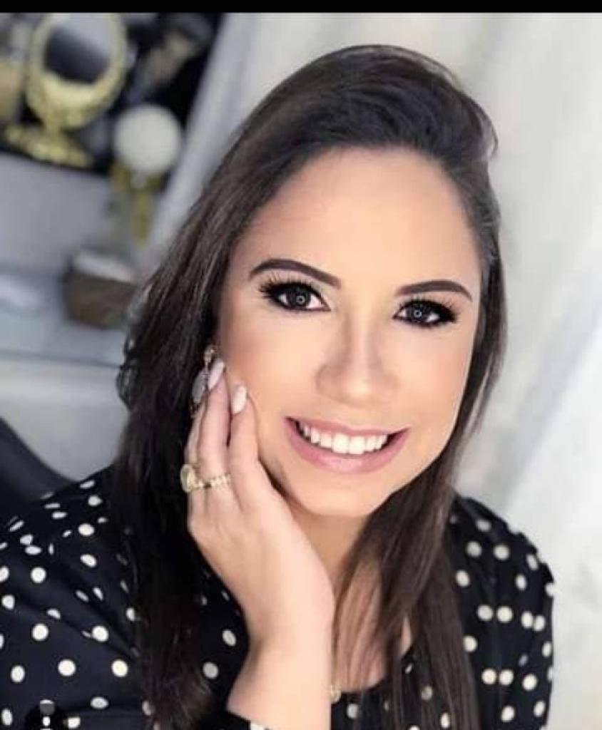 “Nossa cidade, sem dúvidas, é terra de um povo ordeiro e trabalhador, que luta com a expectativa de atingir grandes avanços. Cidade que carrega grandes riquezas e recursos naturais. O comércio local que muito se desenvolveu nos últimos anos e é a principal fonte de economia. Infelizmente vejo um sistema precário de saúde que não exerce atendimento digno a toda população. Temos também uma comunidade muito grande de pessoas carentes que não tem a devida assistência do município. Não são atendidos com “empatia” diante das dificuldades que estão vivendo (principalmente na época de inundações e chuvas). Falta fiscalização nas contas públicas, licitações e contratos administrativos por parte da nossa Câmara. Falta concurso público para ocupar cargos administrativos e transparência dos recursos administrados pelo Executivo. Sem dúvidas, temos muito que evoluir buscando sempre o progresso”. (Fabiana Rose Martins, 38 anos, advogada e integrante da  Secretaria Geral da Comissão de Direitos Sociais e Trabalhistas da OAB/MG) 