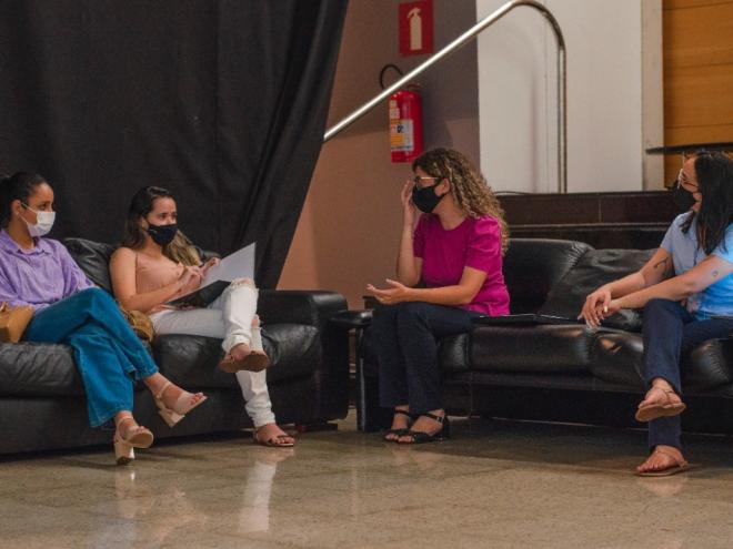 Os encontros acontecem em diversos locais, como no Centro Cultural Usiminas