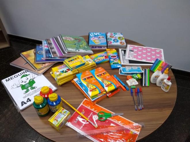Aumento de preço dos materiais escolares deve chegar até 30%, de acordo com a Associação Brasileira de Fabricantes e Importadores de Artigos Escolares (ABFIAE)