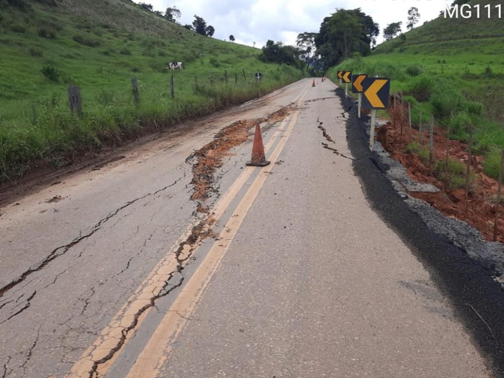 Trânsito fluiu em meia pista entre sexta-feira e este sábado, mas será fechado para intervenções e construção de um desvio 