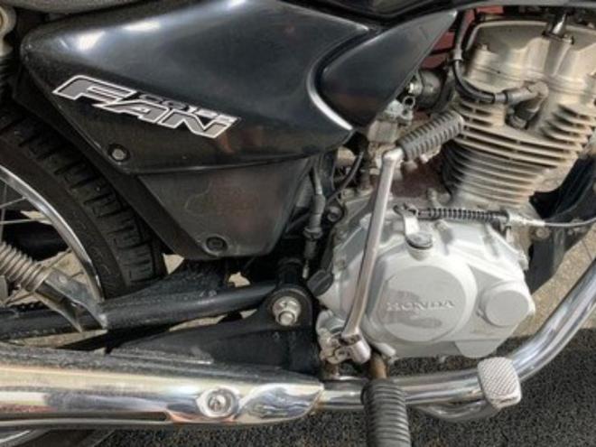 Adolescente acreditou em negociação de moto via mídia social e depositou dinheiro para golpista 