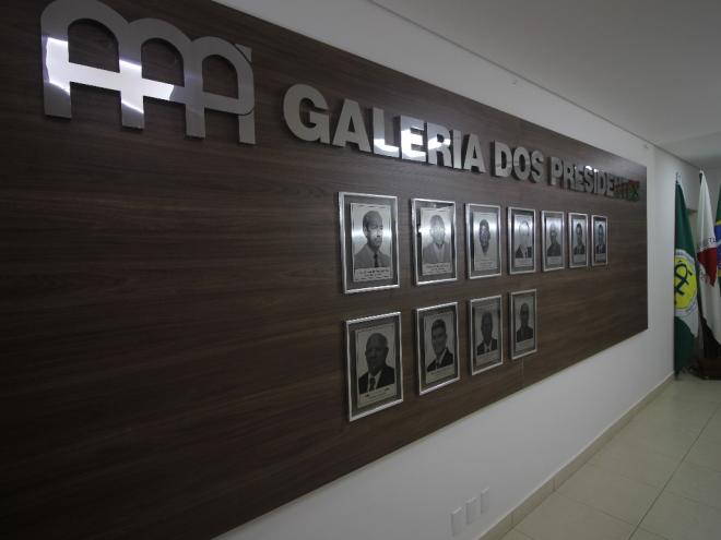 Mural traz a imagem de todos os homens que presidiram a entidade
