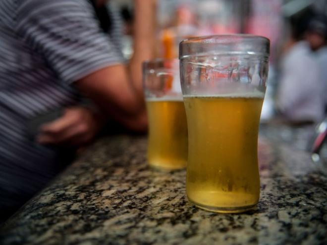 Pesquisa mostra que 55% da população brasileira têm hábito de beber