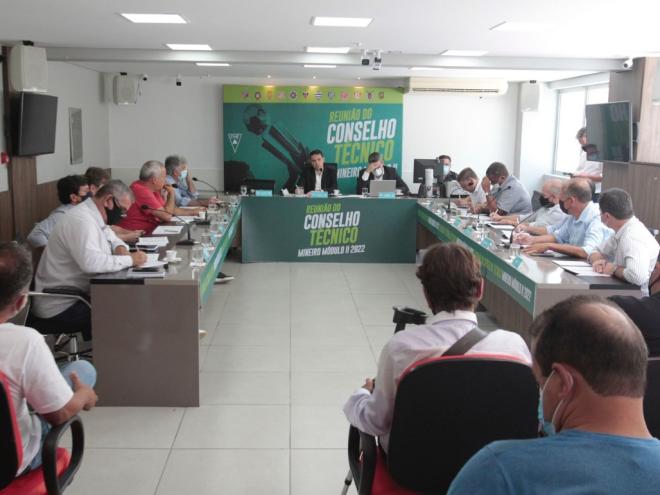 Dirigentes das 12 equipes participantes definiram nesta tarde o formato da disputa