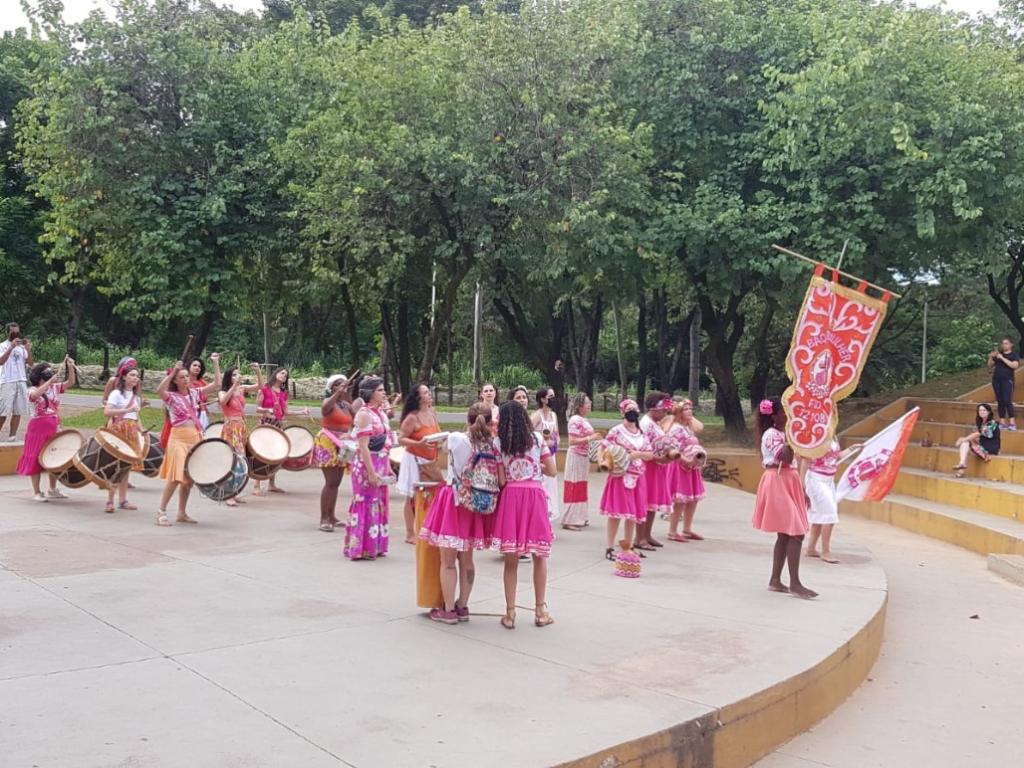 Domingo foi marcado pelas manifestações dos coletivos femininos no Parque Ipanema