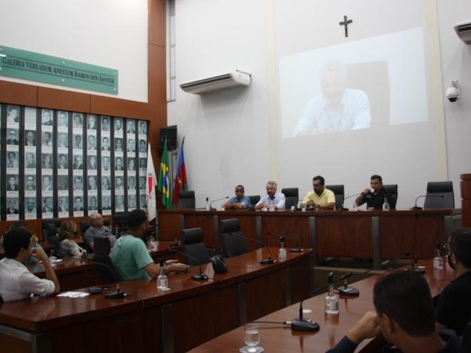 Durante reunião na Câmara, foram apresentados detalhes sobre as fases de implantação, a estrutura administrativa e o planejamento de atividades  
