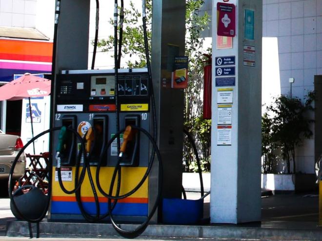 Com o recente reajuste no preço da gasolina de 18,57%, o etanol pode ser uma alternativa para o abastecimento