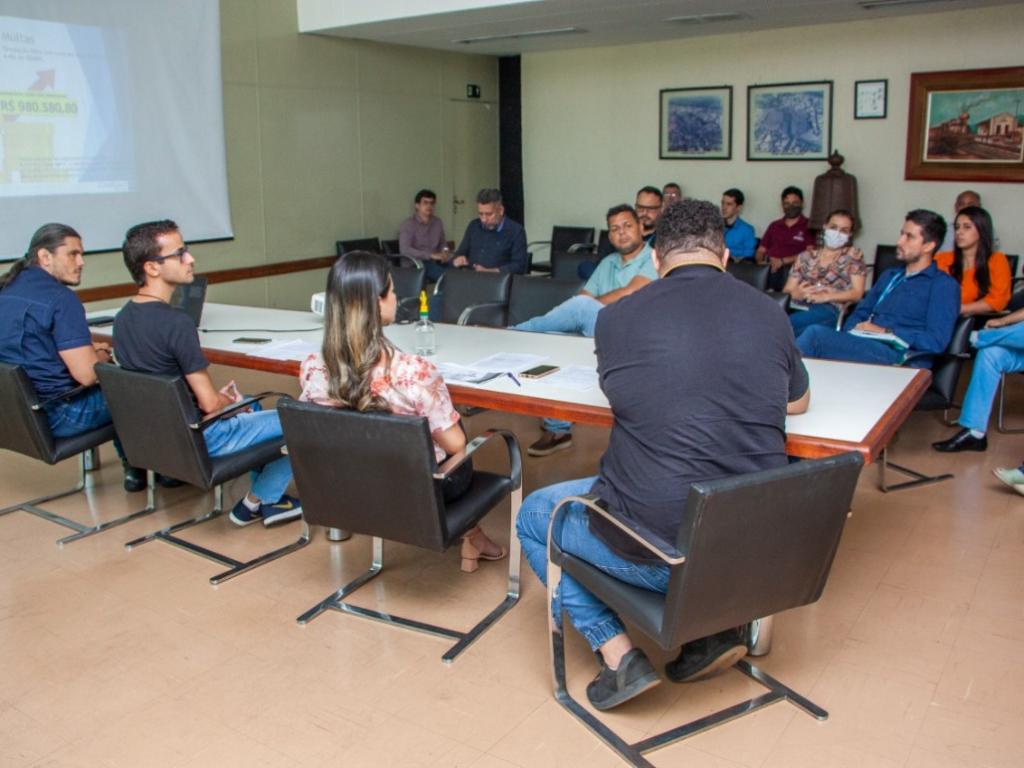 Prefeitura Municipal de Ipatinga - Equipes de Ipatinga estreiam