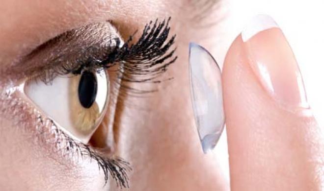 Oftalmologista alerta sobre erros mais comuns no uso de lentes de contato