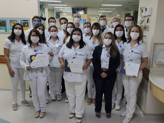 A equipe multidisciplinar do HMC celebrou as certificações recebidas