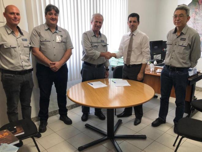 O diretor jurídico da Usiminas, Bruno Lage, o vice-presidente Industrial, Américo Ferreira, o presidente da Usiminas, Sergio Leite, o promotor de justiça do MPMG, Rafael Pureza, e o vice-presidente de Finanças e Relações com Investidores, Alberto Ono