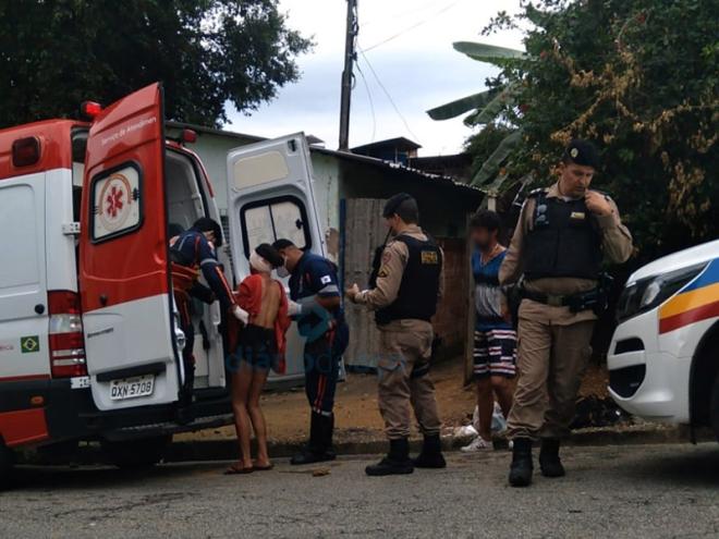 A vítima ferida foi socorrida por uma equipe do SAMU e encaminhada ao Hospital Márcio Cunha