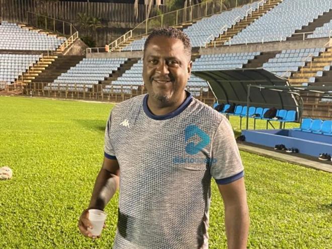 O treinador Jorge Castilho mostrou competência ao montar o time em poucos dias de trabalho