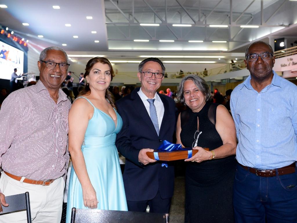 Diretores da Associação de Volta Redonda prestigiaram a posse: Geraldo Vida, Ilda Ferreira, Joaquim Cândido, Clara Sabença e Manoel Messias