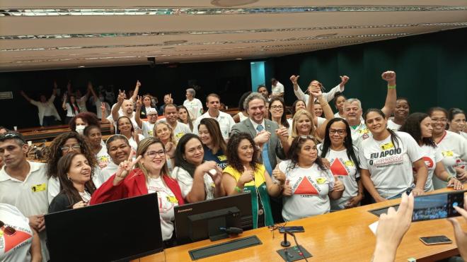 Representantes de vários estados foram para Brasília, acompanhar a votação do piso salarial da enfermagem 