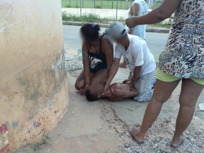 Os moradores imobilizaram o suspeito dos atos obscenos até a chegada da viatura policial no bairro Residencial Paraíso