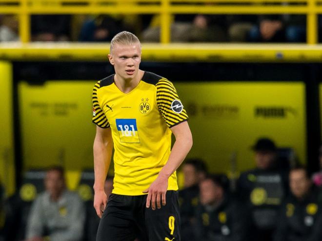 Erling Haaland deixa o Borussia Dortmund para defender a equipe de Manchester