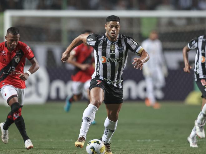 Hulk marcou o segundo gol do Galo na noite deste sábado