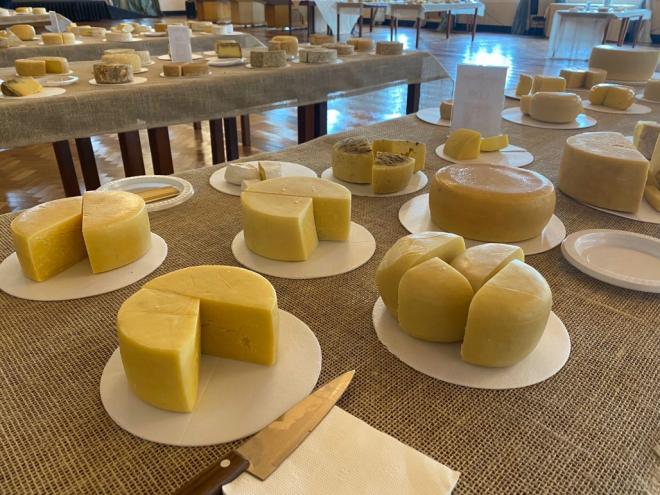 O queijo artesanal está entre os principais destaques agropecuários do estado
