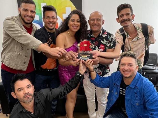 O apresentador Ratinho destacou que a banda era de Ipatinga e colocou o Forró Zuêra como a primeira apresentação da noite