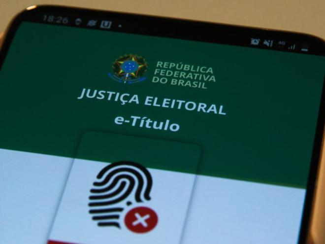 E-Título permite acesso rápido e fácil aos serviços da Justiça Eleitoral via celular ou tablet