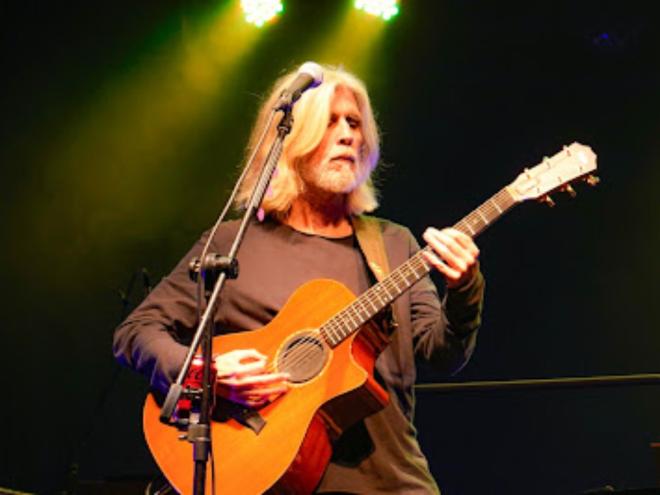 O cantor Oswaldo Montenegro abre a programação semanal do Centro Cultural Usiminas