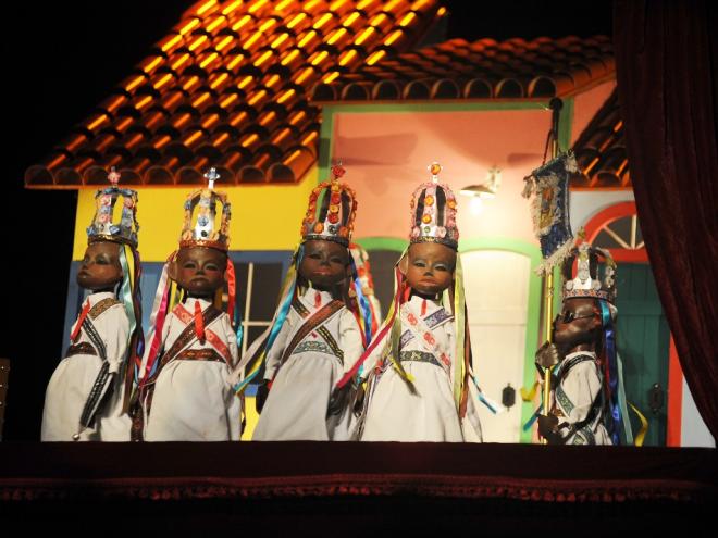 O grupo Giramundo Teatro de Bonecos está de volta com história sobre a preservação da cultura