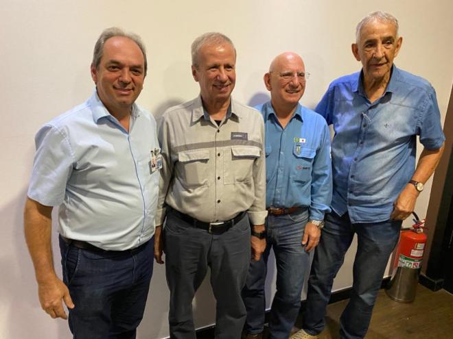 Empresários e representantes do Grupo Raízes se reuniram com Sergio Leite