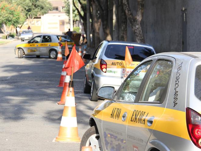 Profissionais que trabalham na formação de condutores discordam da alteração 