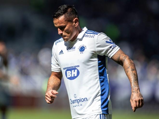 Edu fez um dos gols da vitória