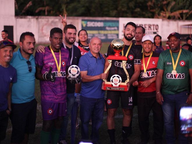 A equipe de Marliéria venceu o Barcelona nos pênaltis para erguer o troféu