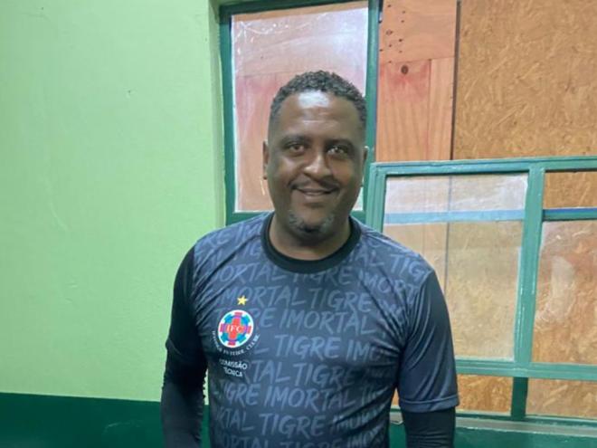 Treinador Jorge Castilho iniciou a montagem da equipe para o confronto