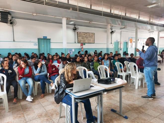 A ação faz parte de uma campanha de conscientização realizada pela prefeitura de Ipatinga 