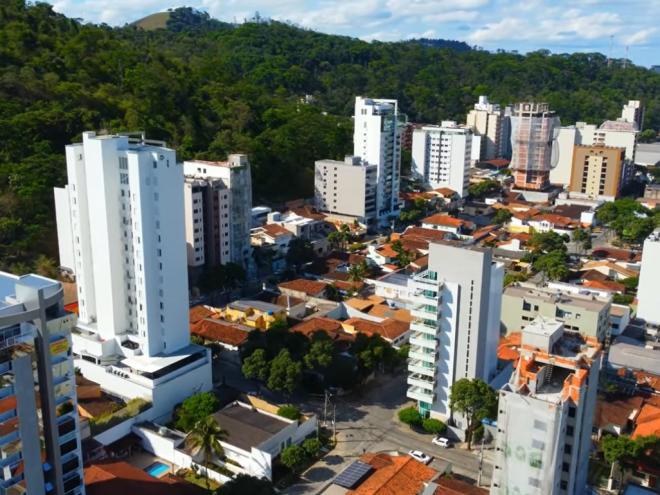 Moradores do  Horto temem os efeitos da destruição de parte da mata que cerca o bairro, para a implantação de loteamento 