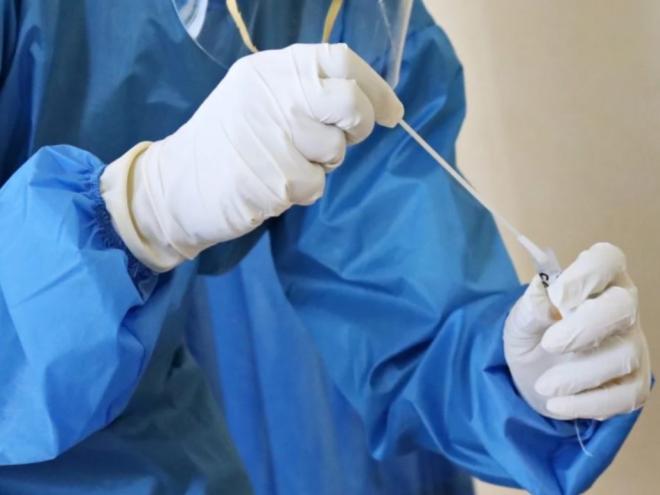 Pesquisadores explicam que novas variantes indicam ser mais transmissíveis, em razão do aumento no número de pessoas infectadas com covid-19 nas últimas semanas