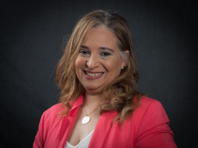 A doutora em saúde pública Adriana Freitas  utiliza a literatura como combate da violência contra o idoso
