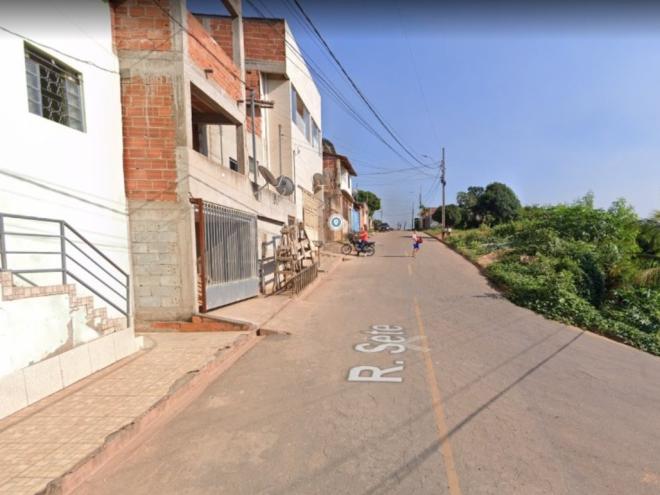 Graças a uma denúncia anônima a Polícia Militar foi informada de que o suspeito estava em casa 