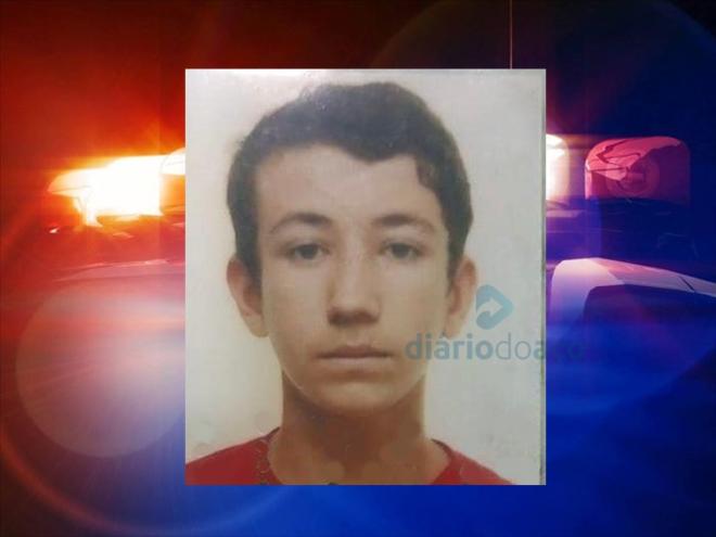 Ronan de Souza, de 16 anos, foi morto com diversos golpes de faca