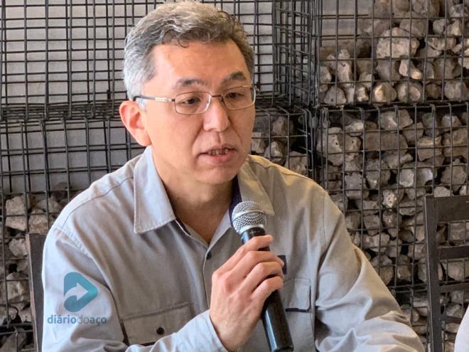 Alberto Ono (centro) assumiu a presidência no lugar de Sergio Leite, que esteve à frente da companhia nos últimos seis anos  