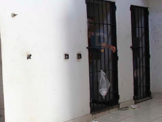 Acusado de brutal agressão contra a ex-mulher na frente das filhas dela foi localizado no bairro Vila Celeste e preso