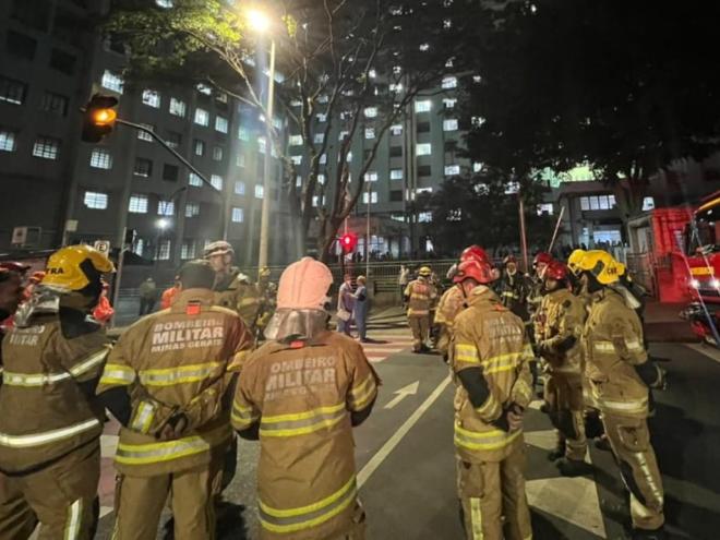 O combate ao incêndio foi dado como encerrado por volta de 23h, na Santa Casa 