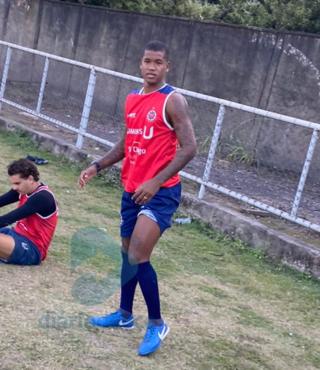 Alan Cardoso reaparece na lateral esquerda do Tigre no importante jogo contra o Democrata-SL