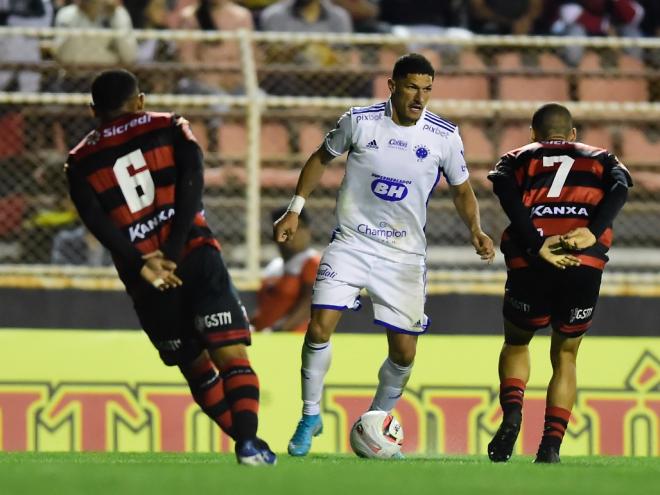 Luvannor fez o único gol da Raposa na partida