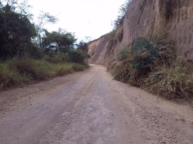 A estrada a ser pavimentada liga a sede do município de Marliéria à portaria do Parque Estadual do Rio Doce