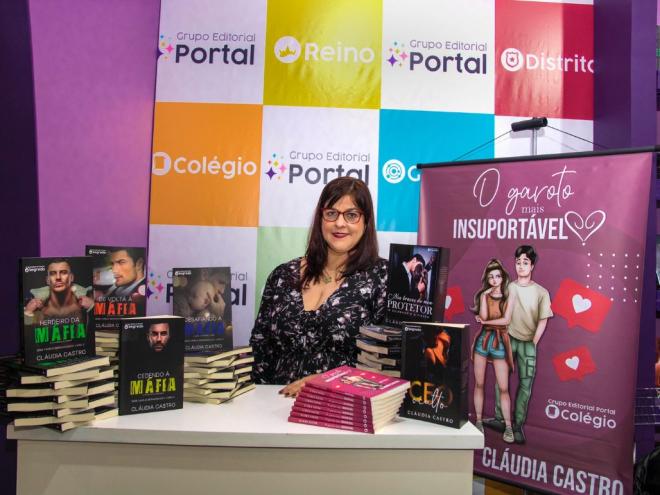 A escritora Cláudia Castro marca presença na Bienal do Livro com sete lançamentos