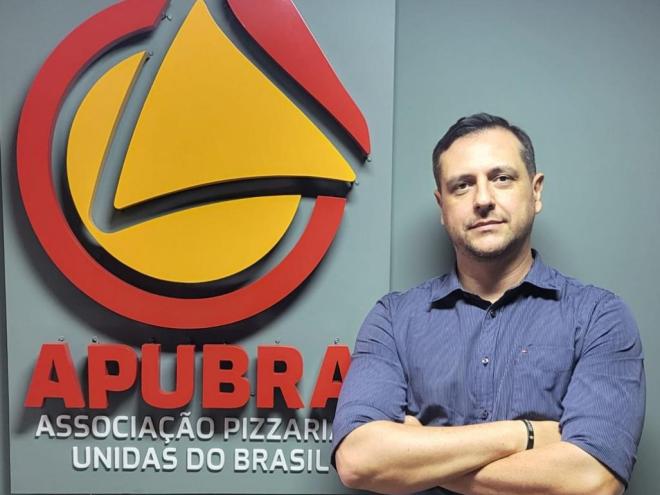 De acordo com Gustavo Cardamoni, presidente da Associação Pizzarias Unidas do Brasil (APUBRA), o mercado segue crescendo e expandindo