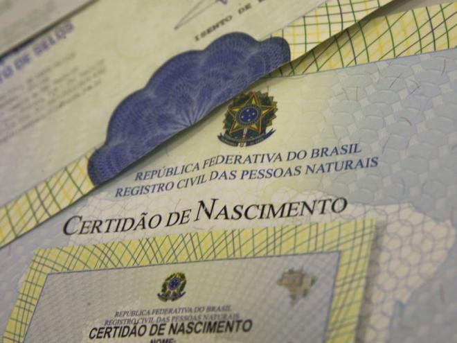 A lei também inovou ao permitir a mudança de nome de recém-nascido em até 15 dias após o registro  