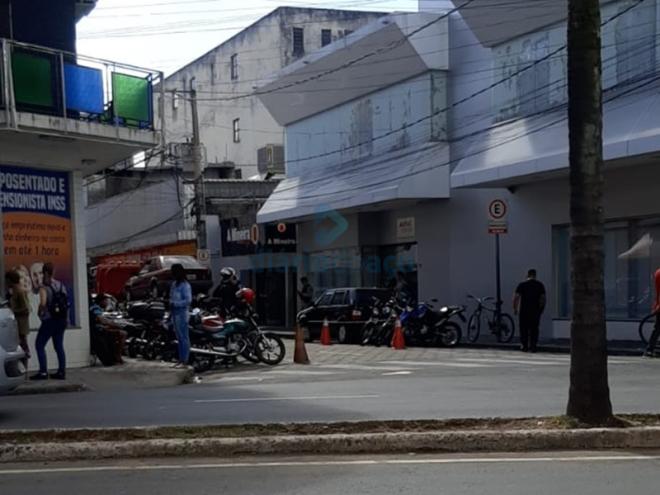 A criança se encontrava no Ford Escort que foi removido ao pátio credenciado pelo Detran