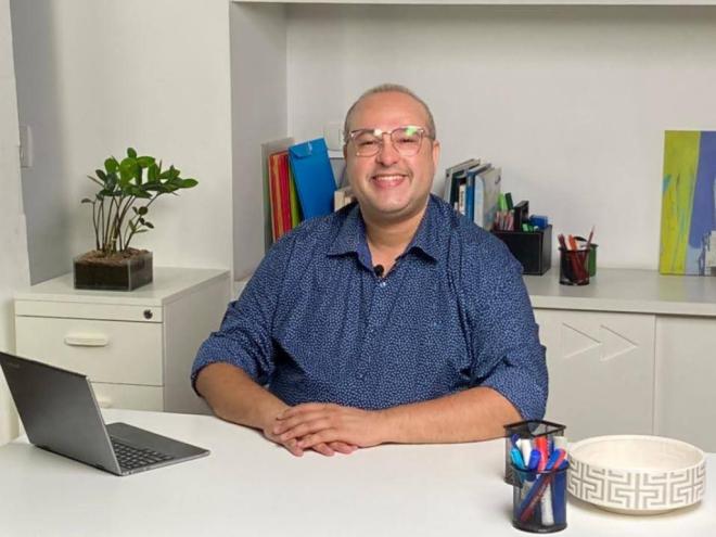 Alessandro Vasconcelos participa de aulão sobre mercado de trabalho. 